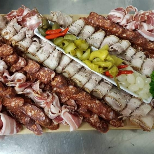 Miešaná misa mäso-klobása-slanina